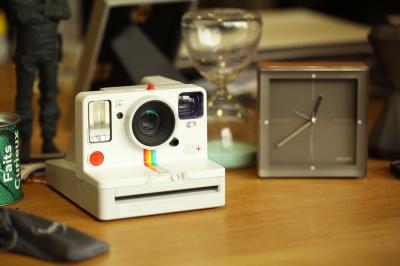 Polaroid OneStep+ i-Type | Toutes nos photos de l'instantané en White